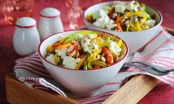 Салат из обжаренного сладкого перца с брынзой, пошаговый рецепт с фото на 232 ккал