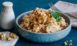 Советский салат с курицей и грецкими орехами, пошаговый рецепт с фото на 855 ккал