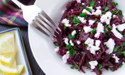 Пряный свекольный салат с сыром фета, пошаговый рецепт с фото от автора Елена Шашкина на 156 ккал
