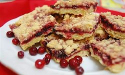 Пирог с клюквой