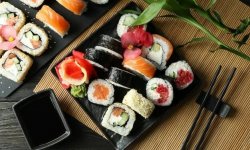 Суши и роллы: Искусство вкуса и разнообразие вариантов