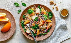 Вкусный салат из киноа с курицей и апельсинами для сытного ужина, пошаговый рецепт с фото на 719 ккал