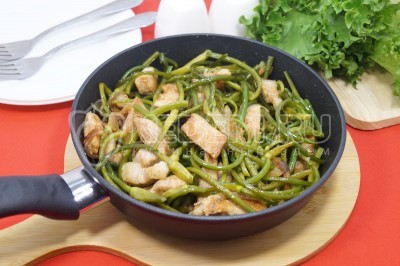 Мясо стрелы с чесноком