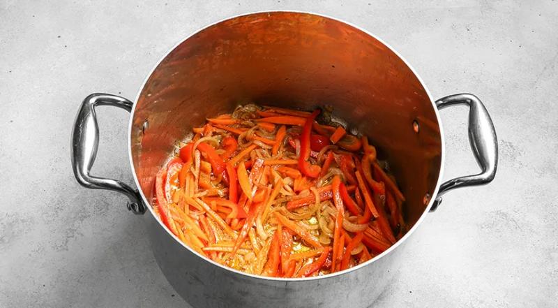 тушеная картошка со свининой, пошаговый рецепт и фото, 528 ккал