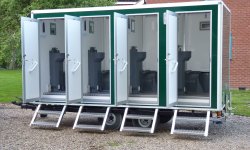 Мобильные туалетные кабинки для строительных площадок