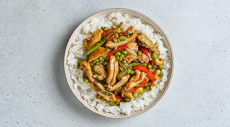 Стир-фрай с курицей и эдамаме, пошаговый рецепт с фото на 512 ккал